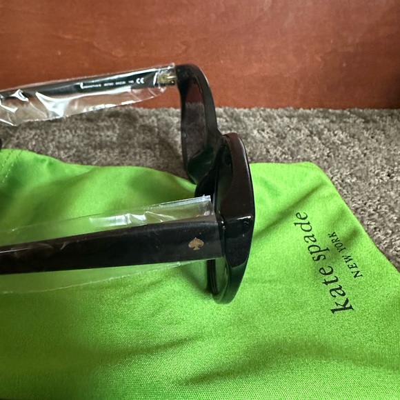 Kate Spade Samantha sunglasses - Picture 3 of 8